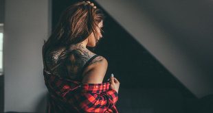 10 Gorgeous Back Tattoos For Women