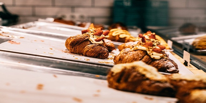 Tips to Select a Commercial Over for Your Bakery